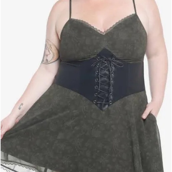 Hot Topic Dresses & Skirts - Skull fairy dress